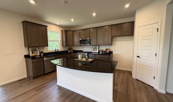 8 Liam Ct, Algonquin, IL 60102