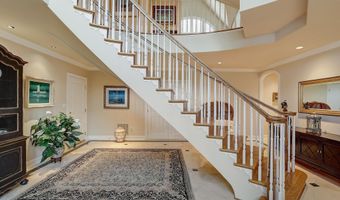 4744 34TH St N, Arlington, VA 22207