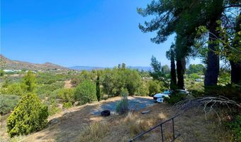 32401 Barber Rd, Agua Dulce, CA 91390