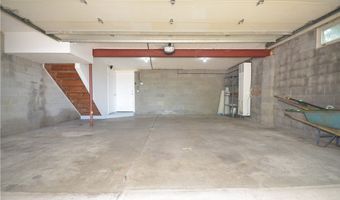 625 Hillman Rd, Akron, OH 44312