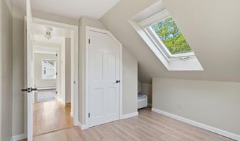 2047 North Ave, Burlington, VT 05408