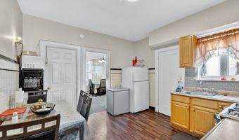 98 W 49TH St, Bayonne, NJ 07002