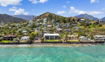 766 Mokulua Dr, Kailua, HI 96734