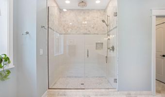 1663 Fairview Dr, Allegan, MI 49010