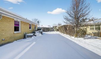 6 W Cypress St, Arlington Heights, IL 60005