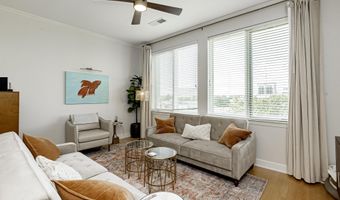 7707 Bluebonnet Blvd #323, Baton Rouge, LA 70810