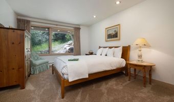111 Scott Hill Rd 17, Beaver Creek, CO 81620