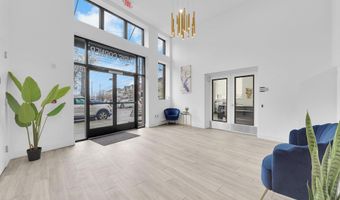117 W 2ND St 202, Bayonne, NJ 07002