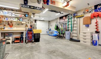 19052 W Arctic Tern Ln, Big Lake, AK 99652