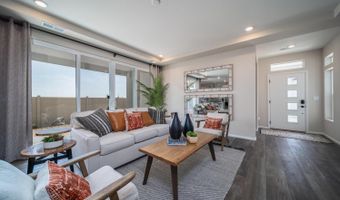 21815 E 51st Dr, Aurora, CO 80019