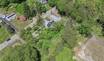 19 Hardwick St, Cumberland, RI 02864