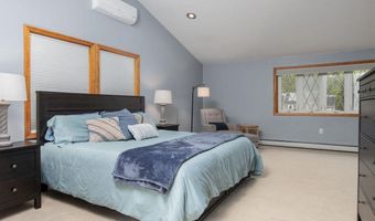 27 Grafton Dr, Bedford, NH 03110
