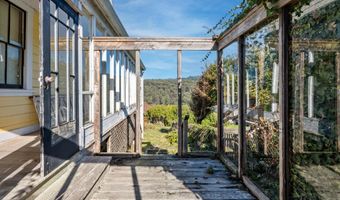 33850 East Ln, Albion, CA 95410