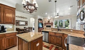 140 Miramar Cir, Weatherford, TX 76085