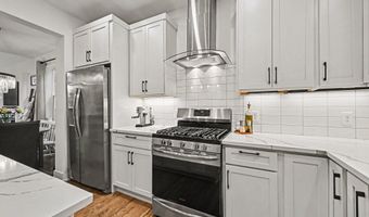 586 Kuehnle Ave, Ann Arbor, MI 48103