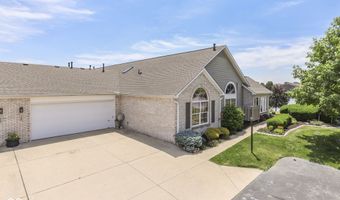 7386 Lake Lakota Pl, Indianapolis, IN 46217