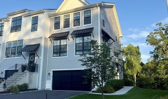 61 Brentwood Cir 66, Danbury, CT 06810