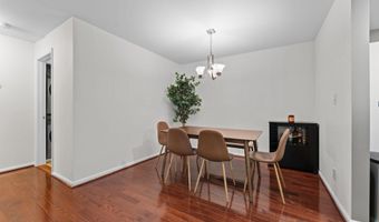 7501 ASHBY Ln J, Alexandria, VA 22315