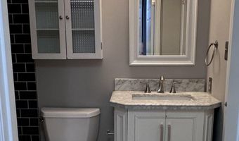 4808 MOORLAND Ln 501, Bethesda, MD 20814