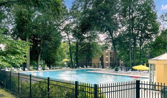 3318 WOODBURN VILLAGE Dr T3, Annandale, VA 22003