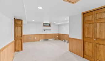 2627 W HEATHER Ave, Appleton, WI 54914