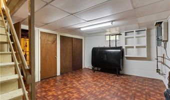 7 Turner Rd, Bristol, RI 02809