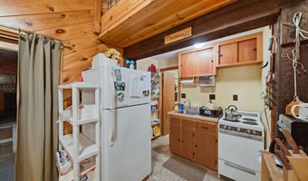 6-8 Field Dr, Ashland, NH 03217