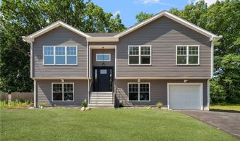 18 Pleasantview Ave, Johnston, RI 02919