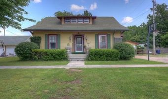 1418 Cleveland Ave, Baxter Springs, KS 66713