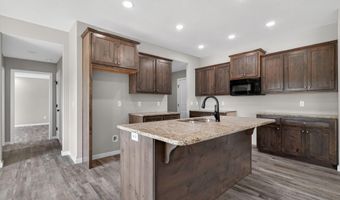 422 Beavertail Rd, Ash Grove, MO 65604