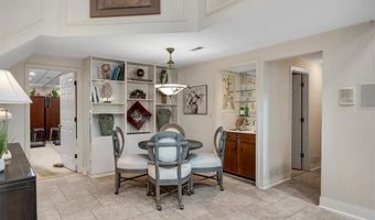 436 Shadowridge Ct, Ballwin, MO 63011