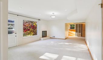 4510 GRETNA St, Bethesda, MD 20814