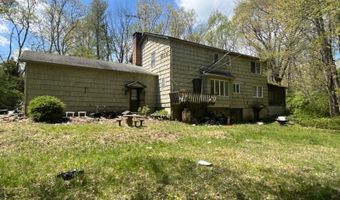 11 Kilroy Rd, Andover, NJ 07821