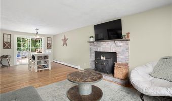 5 Teakwood Dr, Coventry, RI 02816