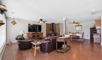 17274 Kansas Ave, Basehor, KS 66012
