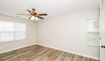 4336 Hillview Dr, Acworth, GA 30101