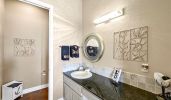 100 Dolphin Ct, Aransas Pass, TX 78336