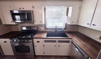 387 Southwick St, Agawam, MA 01030