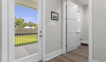 205 Caron Ln, Bay St. Louis, MS 39520