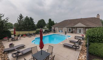 7304 Lake Lakota Pl 44, Indianapolis, IN 46217