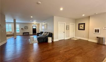712 4TH Ave, West Point, GA 31833