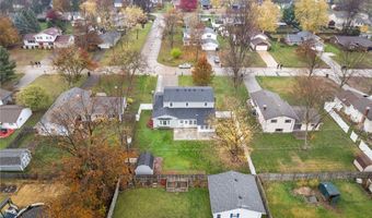 215 Rustic Hill Ln, Amherst, OH 44001