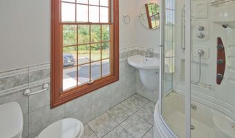 81 Potts Rd, Allentown, NJ 08501