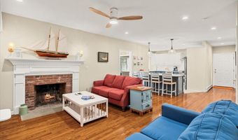2 Boulder Rd, Bourne, MA 02532