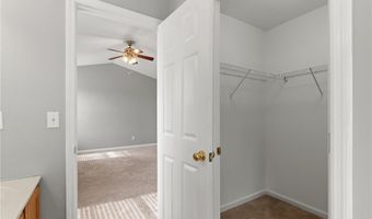 1770 Spring View Terrace Ct, Ballwin, MO 63021