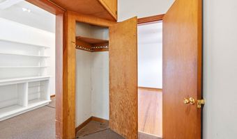 34 7th St, Apalachicola, FL 32320