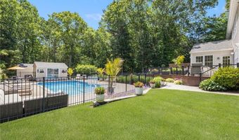 64 Fieldstone Ln, North Kingstown, RI 02874