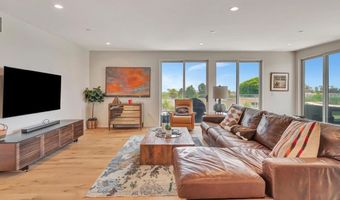 3097 Madison St 402, Carlsbad, CA 92008