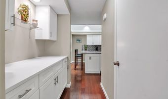 88 Breezewood Cmn, Amherst, NY 14051