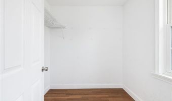 6 LARKSPUR Rd, Warwick, RI 02886